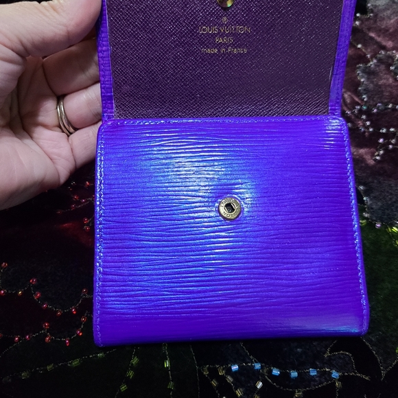 Louis Vuitton EPI Chrome Wallet - Picture 7 of 15